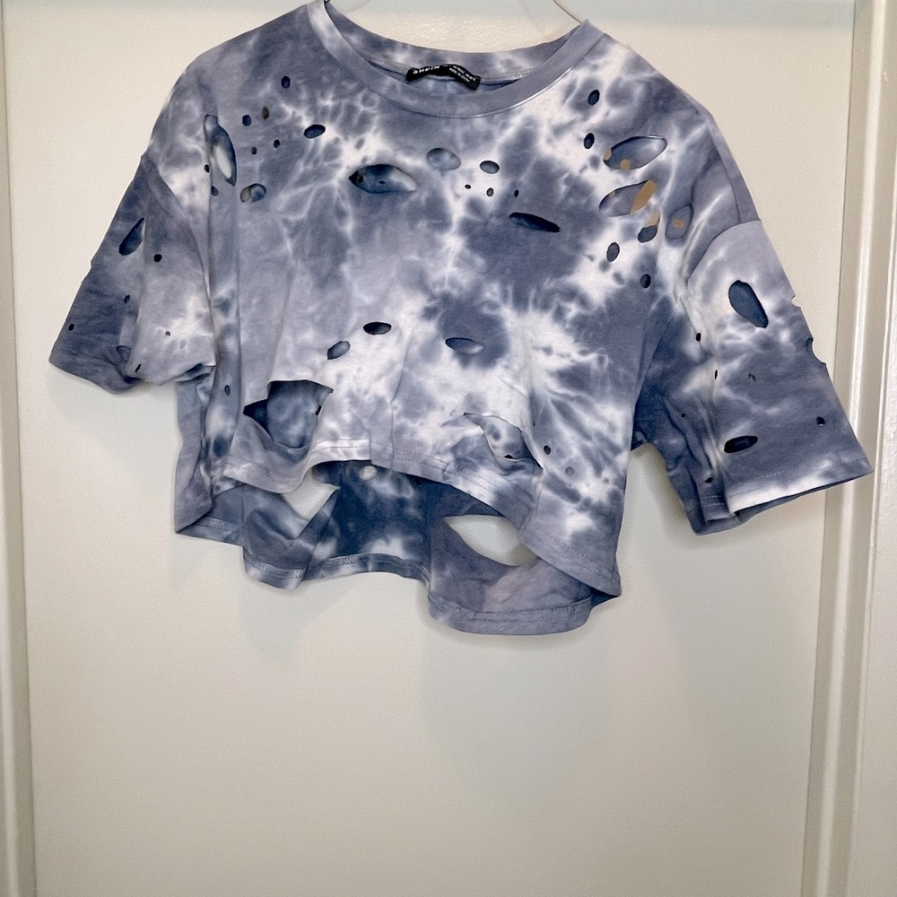 Crop Top - Picture 2 of 3